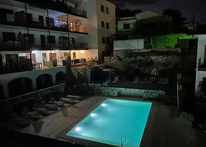 Sailor Sea Views 아파트 *